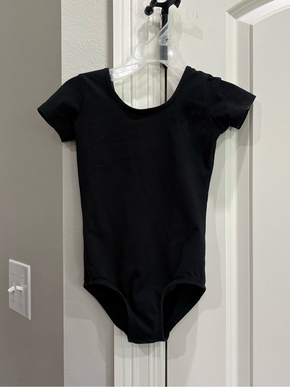 Stelle black short sleeve leotard size 110 4t/5 GUC Small spot on front